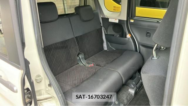 Daihatsu TANTO 2017-01 8281876-6