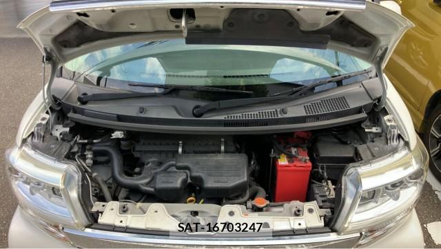 Daihatsu TANTO 2017-01 8281876-7