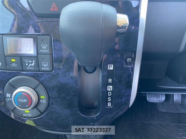 Daihatsu TANTO 2017-04 8282722-17