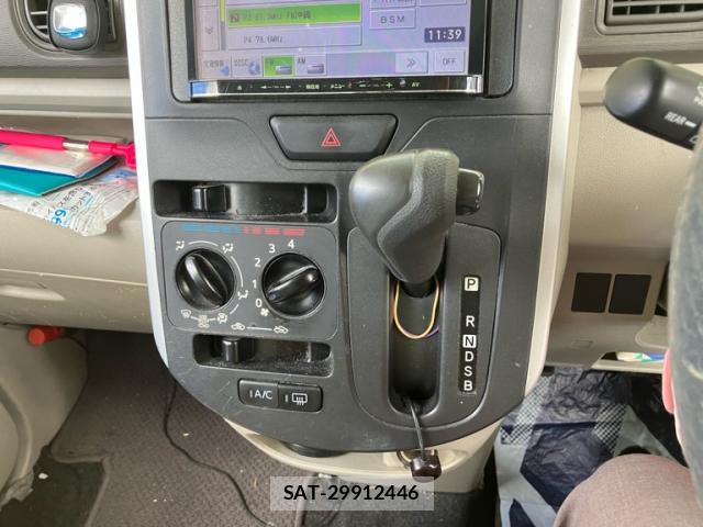 Daihatsu TANTO 2014-02 8283347-6