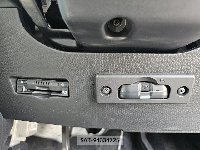 Daihatsu TANTO 2021-06 8283687-12