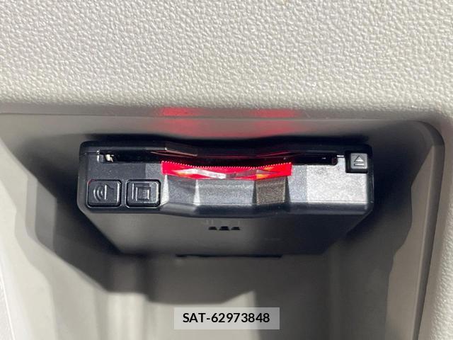 Daihatsu TANTO 2018-10 8284005-5