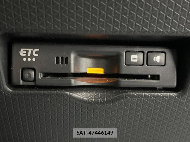 Daihatsu TANTO 2023-10 8284015-6