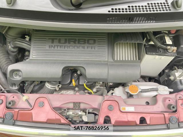 Daihatsu TANTO 2015-06 8284279-17