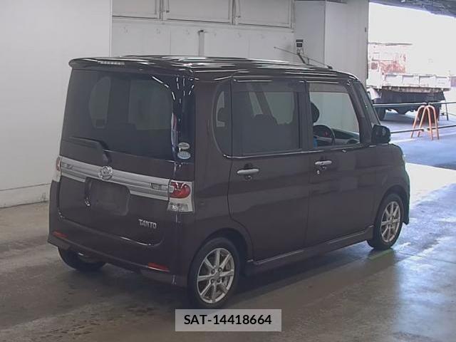 Daihatsu TANTO 2011-11 8284785-1