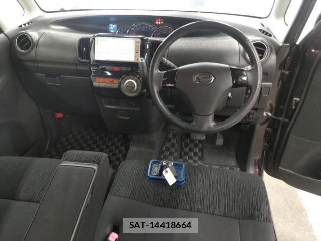 Daihatsu TANTO 2011-11 8284785-2
