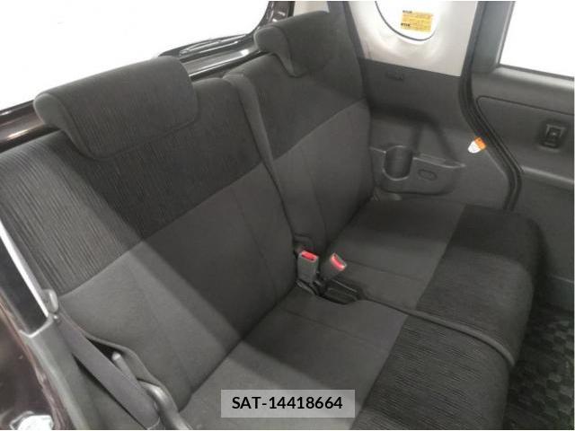 Daihatsu TANTO 2011-11 8284785-5