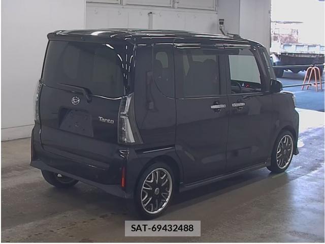 Daihatsu TANTO 2025-07 8284791-4