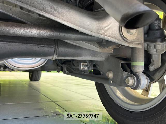 Daihatsu TANTO 2023-10 8284917-18