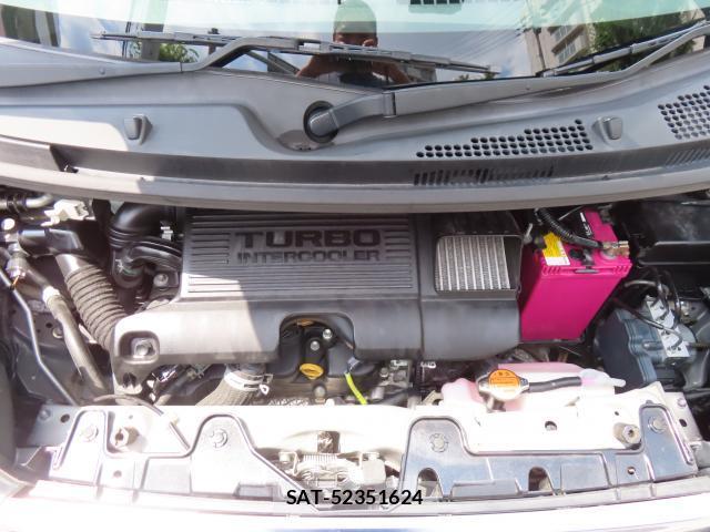 Daihatsu TANTO 2018-01 8285242-17