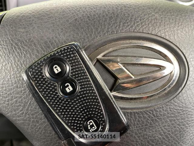 Daihatsu TANTO 2012-02 8285356-4