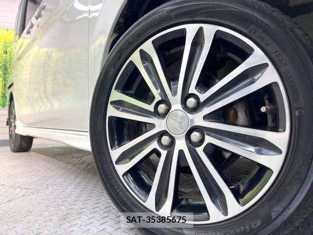 Daihatsu TANTO 2017-07 8285610-12