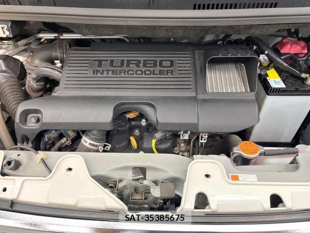 Daihatsu TANTO 2017-07 8285610-19