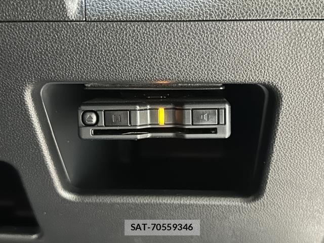 Daihatsu TANTO 2013-12 8285870-5
