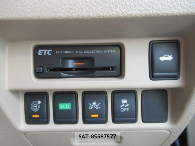 Nissan TEANA 2015-06 8280833-7