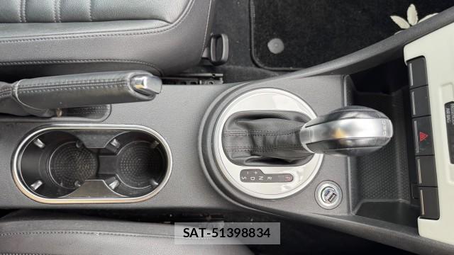 VolksWagen THE BEETLE 2016-07 8282128-14