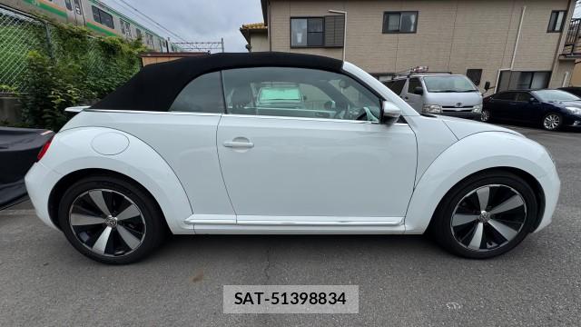 VolksWagen THE BEETLE 2016-07 8282128-3