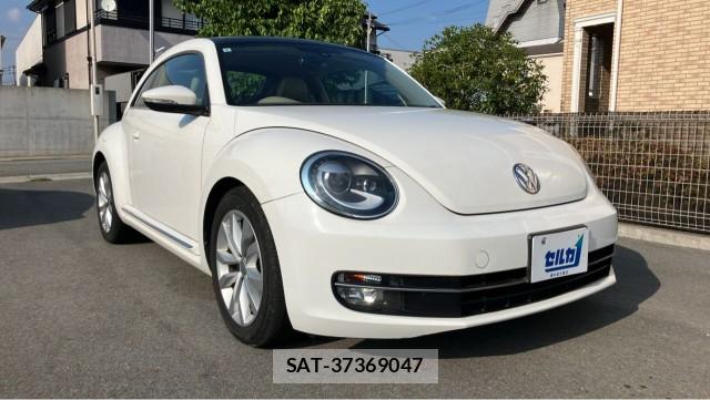 VolksWagen THE BEETLE 2013-07 8282432-11