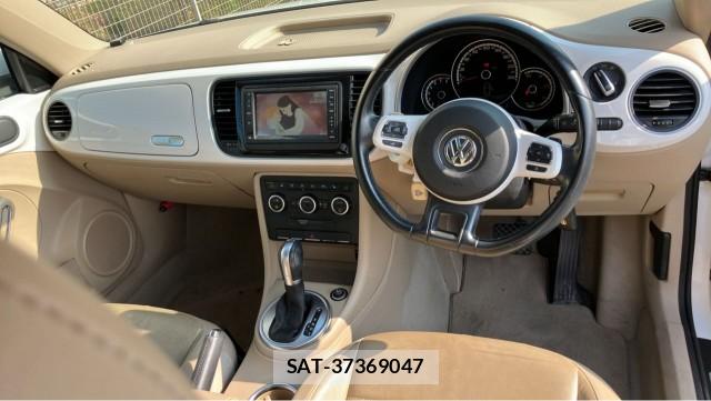 VolksWagen THE BEETLE 2013-07 8282432-2