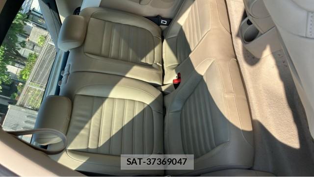 VolksWagen THE BEETLE 2013-07 8282432-6
