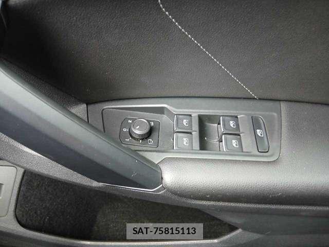 VolksWagen TIGUAN 2018-01 8277304-15