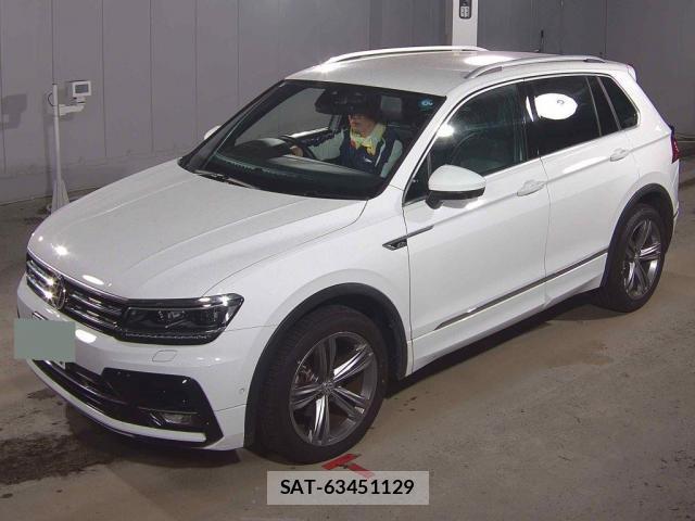 VolksWagen TIGUAN 2020-03 8278903-3