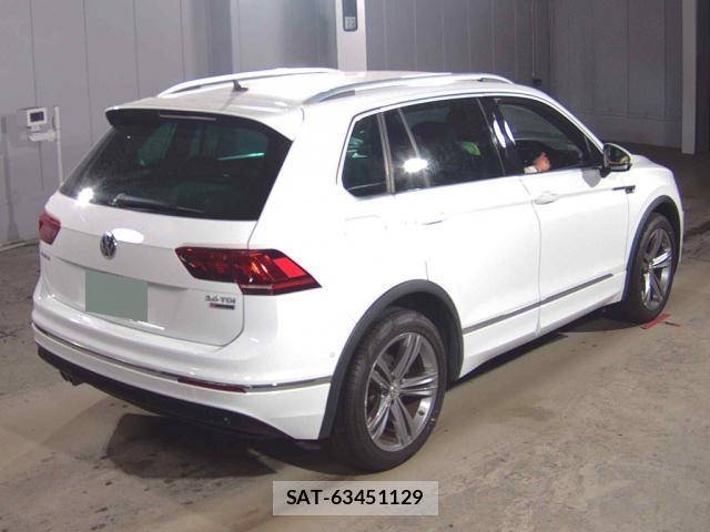 VolksWagen TIGUAN 2020-03 8278903-4