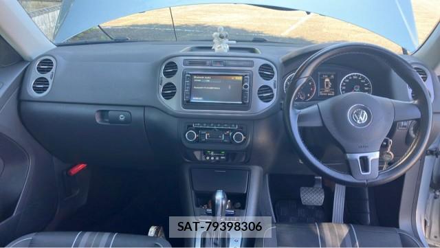 VolksWagen TIGUAN 2016-03 8282330-2