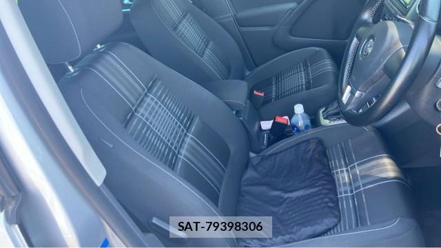 VolksWagen TIGUAN 2016-03 8282330-5