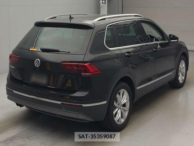 VolksWagen TIGUAN 2018-02 8284378-1
