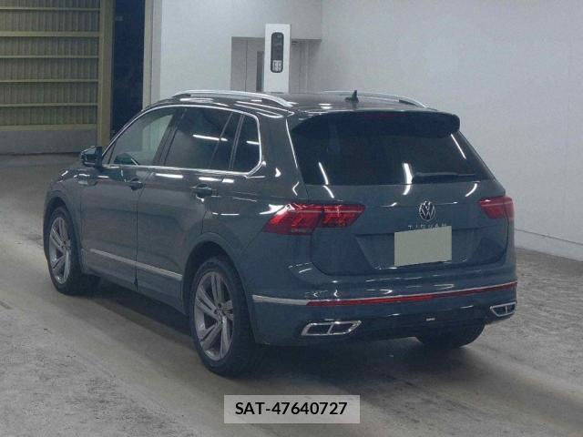 VolksWagen TIGUAN 2022-09 8284657-4