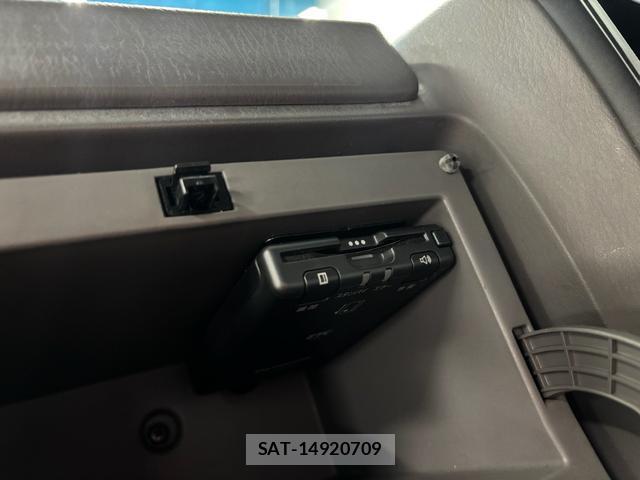 Mazda TITAN DASH 2007-11 8277677-17