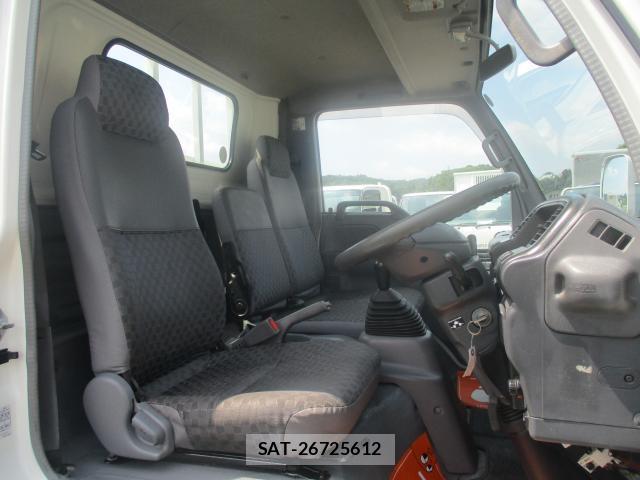 Mazda TITAN 2006-09 8279561-17