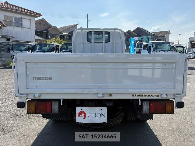 Mazda TITAN 2012-06 8284813-6