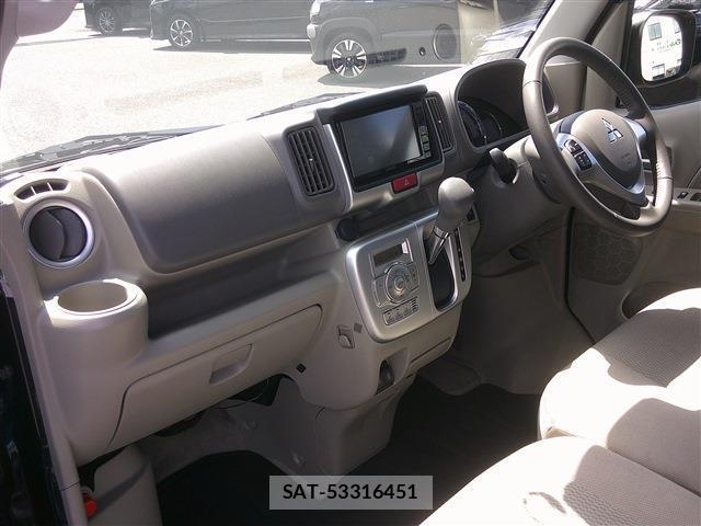 Mitsubishi TOWN BOX 2025-02 8281218-18