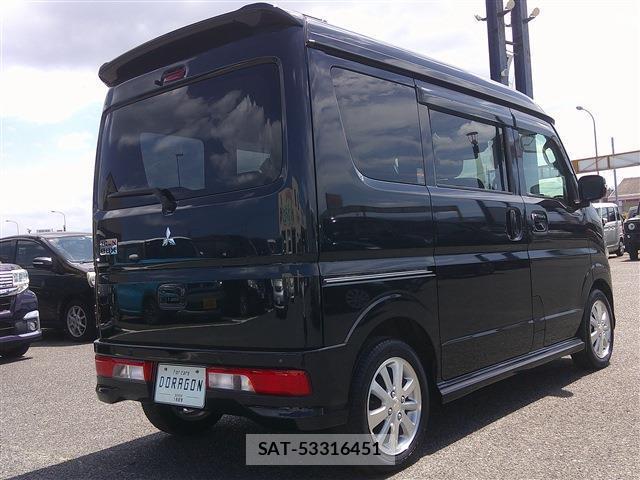 Mitsubishi TOWN BOX 2025-02 8281218-4