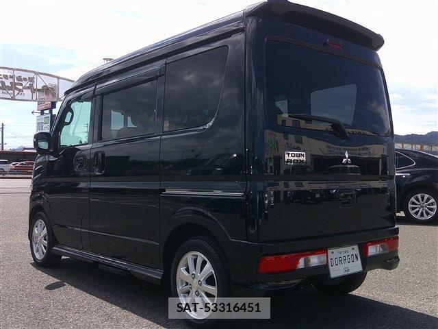 Mitsubishi TOWN BOX 2025-02 8281218-6