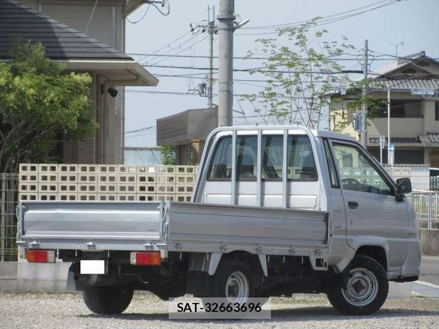 Toyota TOWNACE TRUCK 2005-06 8284212-14