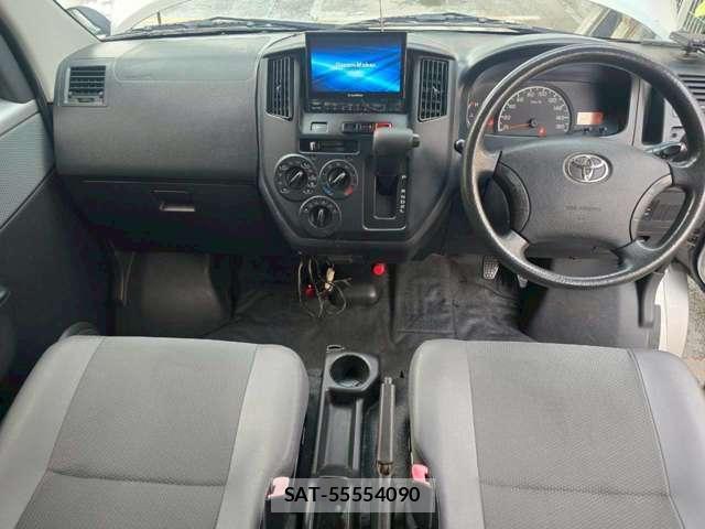 Toyota TOWNACE VAN 2010-11 8278633-4