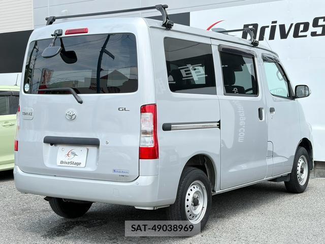 Toyota TOWNACE VAN 2022-03 8279183-1