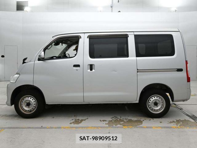 Toyota TOWNACE VAN 2021-07 8283848-9