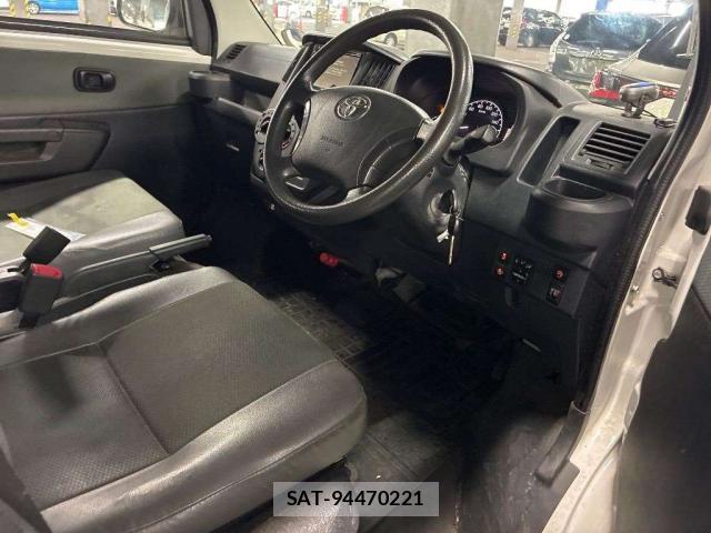 Toyota TOWNACE VAN 2022-07 8283934-2