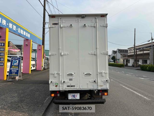 Toyota TOYOACE 2016-05 8280289-1
