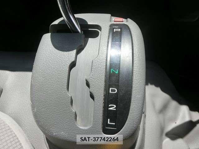 Toyota TOYOACE 2014-09 8282582-18