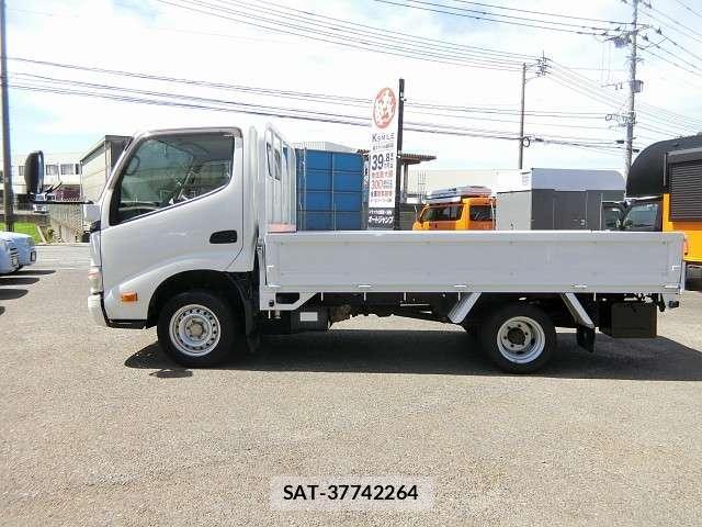 Toyota TOYOACE 2014-09 8282582-5