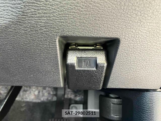 Mitsubishi TRITON 2026-01 8277125-15
