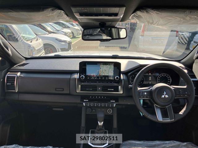 Mitsubishi TRITON 2026-01 8277125-2