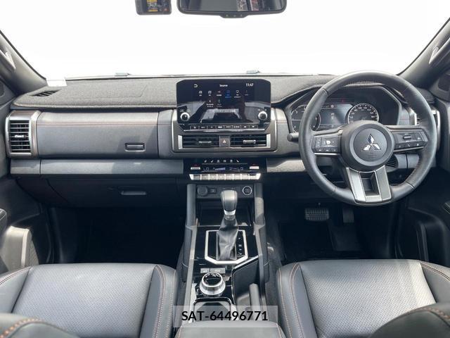 Mitsubishi TRITON 2024-10 8279153-1