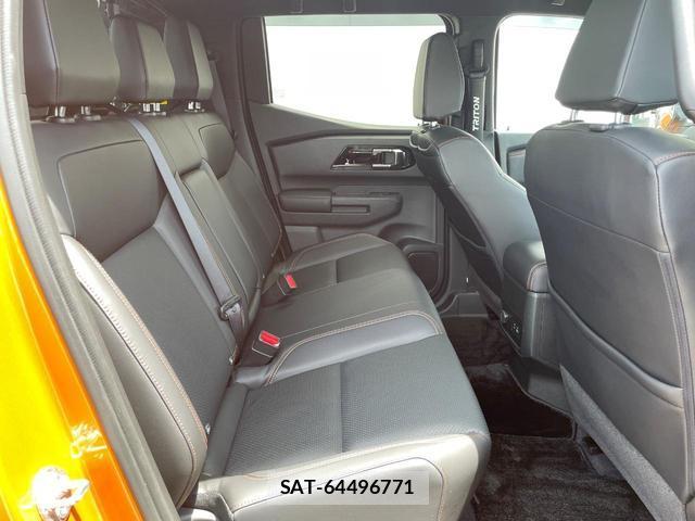 Mitsubishi TRITON 2024-10 8279153-10