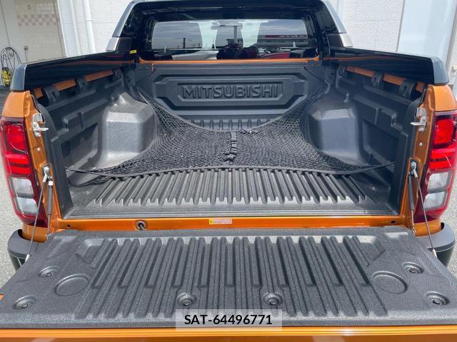 Mitsubishi TRITON 2024-10 8279153-11